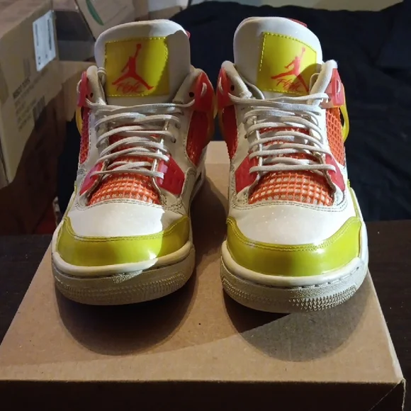 Jordan 4 Retro (GS) White Lemon Pink Womens 7 Boys 5.5Y EUC - Picture 4 of 10